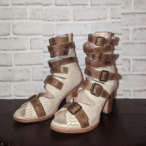 FreeBird Bond White Snake Bootie size 9 - Picture 4 of 11